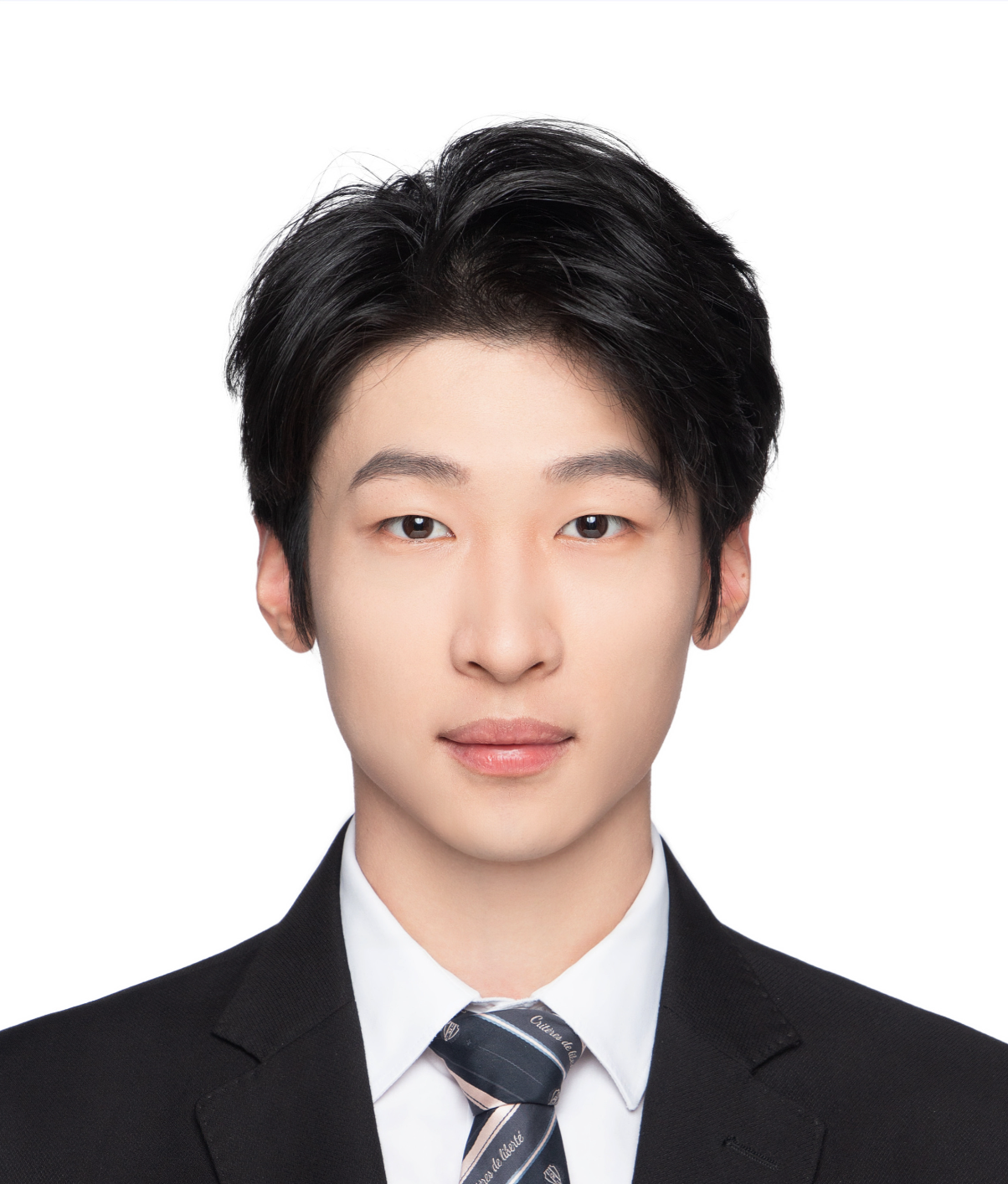 滨江家教黄教员T468354